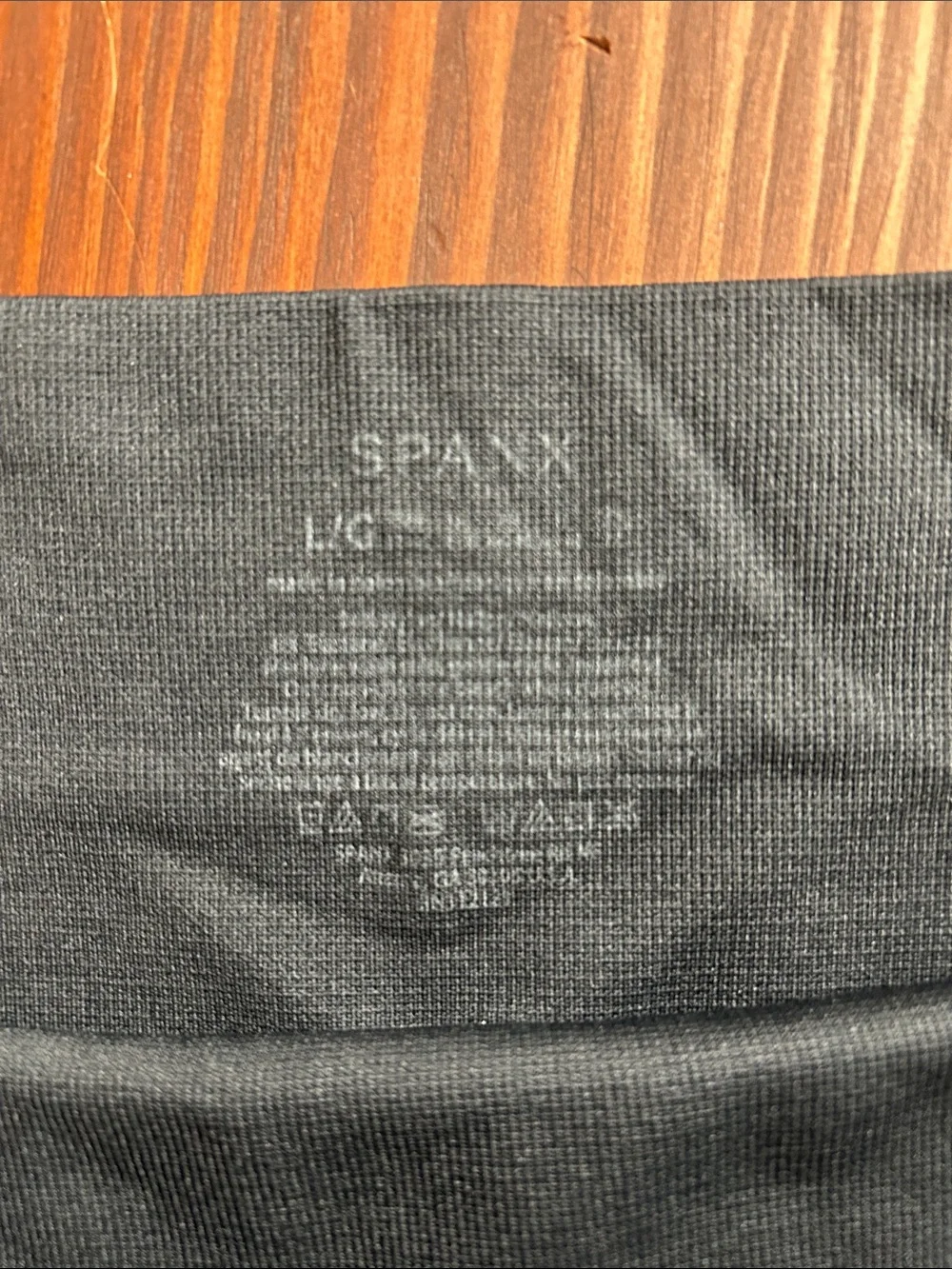 SPANX Women’s Dark Gray Camo Leggings